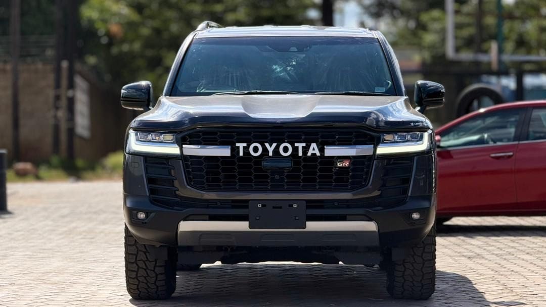 Toyota Land Cruiser GR Sport